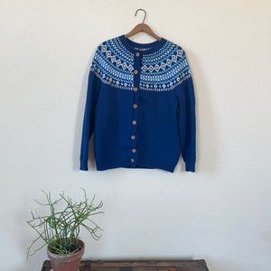 Vintage knit sweater
